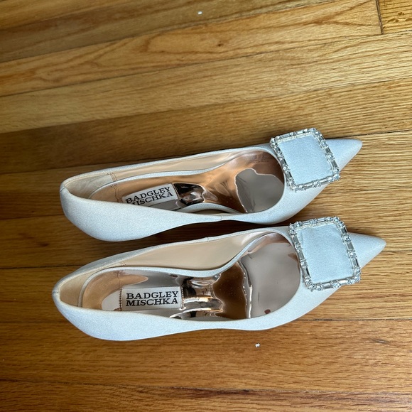 Barley Mischka heels pump ivory satin 7,5 size bride shoes - Picture 3 of 8